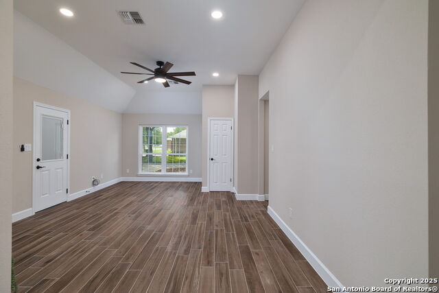 124 County Road 4712, Castroville, Texas image 19