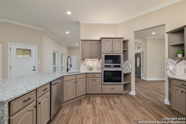 124 County Road 4712, Castroville, Texas image 22