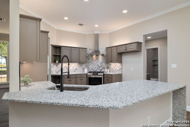 124 County Road 4712, Castroville, Texas image 25