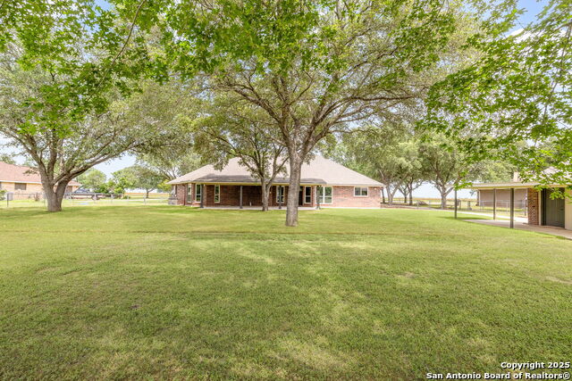 124 County Road 4712, Castroville, Texas image 43