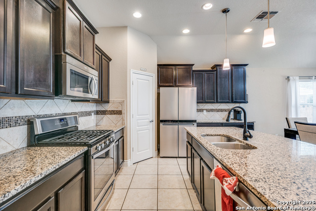10727 Texas Star, Helotes, Texas image 9