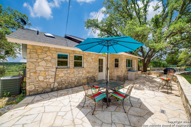 20892 Bluehill Pass, Helotes, Texas image 21