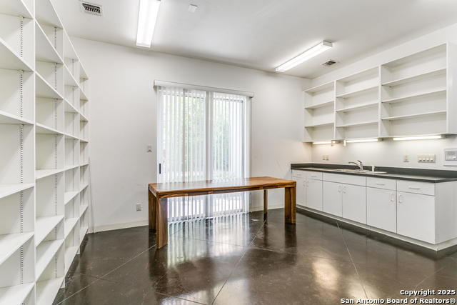 130 Barilla Place, Alamo Heights, Texas image 16