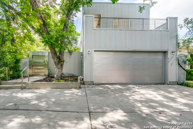 130 Barilla Place, Alamo Heights, Texas image 2