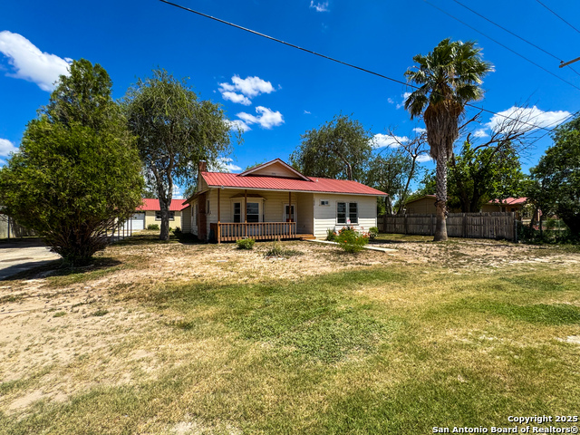 102 N Fort, Brackettville, Texas image 1