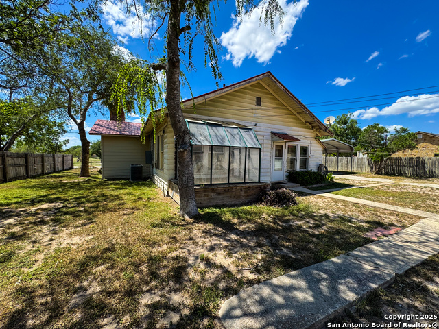 102 N Fort, Brackettville, Texas image 40
