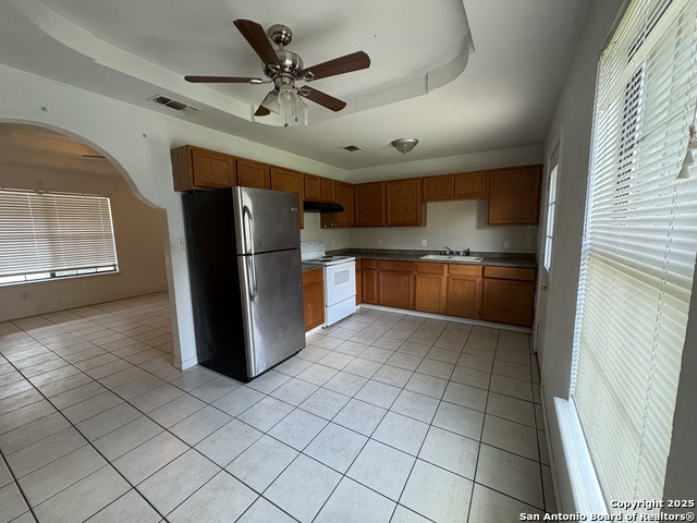 510 Roach, Uvalde, Texas image 5