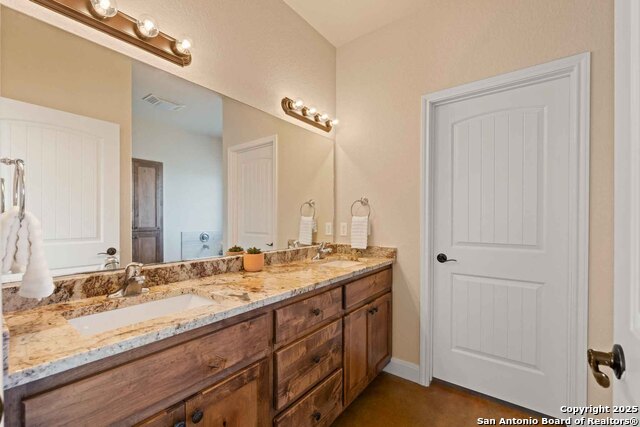 289 Scenic Outlook, Fredericksburg, Texas image 15