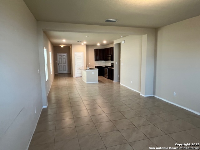 5506 Daniel Way, Saint Hedwig, Texas image 6