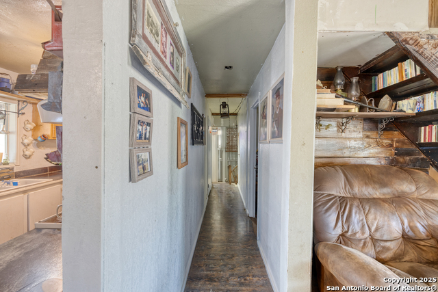 TBD W Peggy Pave   H90w,c202, Uvalde, Texas image 9