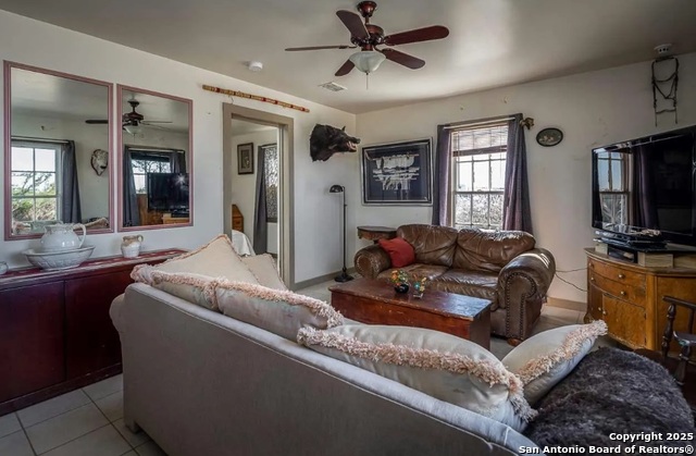 100 Hillcrest, Del Rio, Texas image 25
