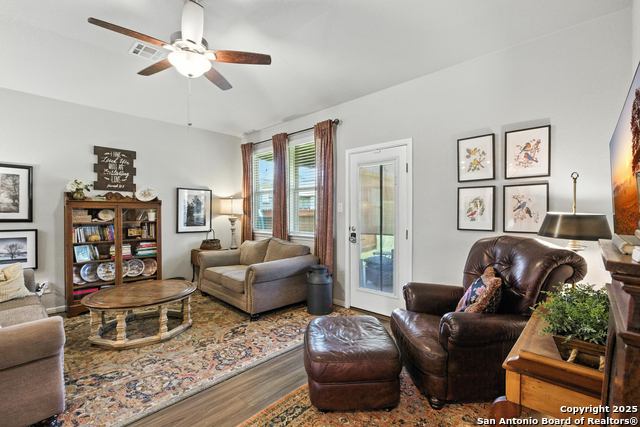 4921 Drifter Oaks, Saint Hedwig, Texas image 11