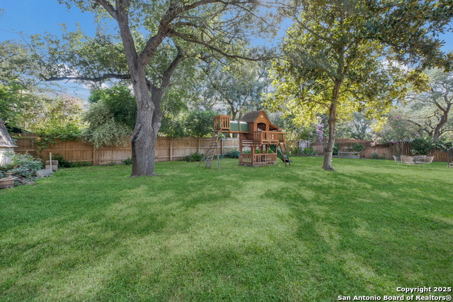 1115 Cardinal St, Pleasanton, Texas image 31