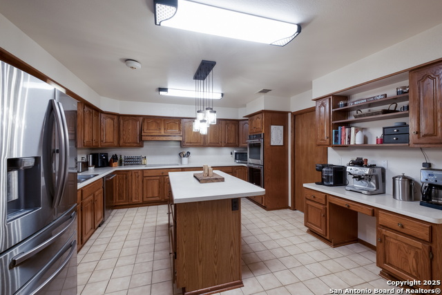 1115 Cardinal St, Pleasanton, Texas image 8