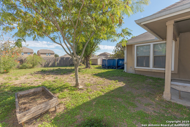 1469 Twin Cv, Kyle, Texas image 15
