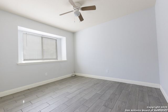 1469 Twin Cv, Kyle, Texas image 3