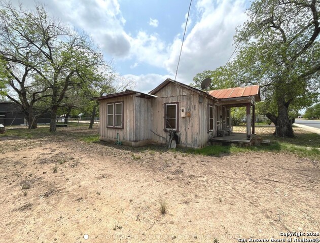 1815 14th, Hondo, Texas image 1