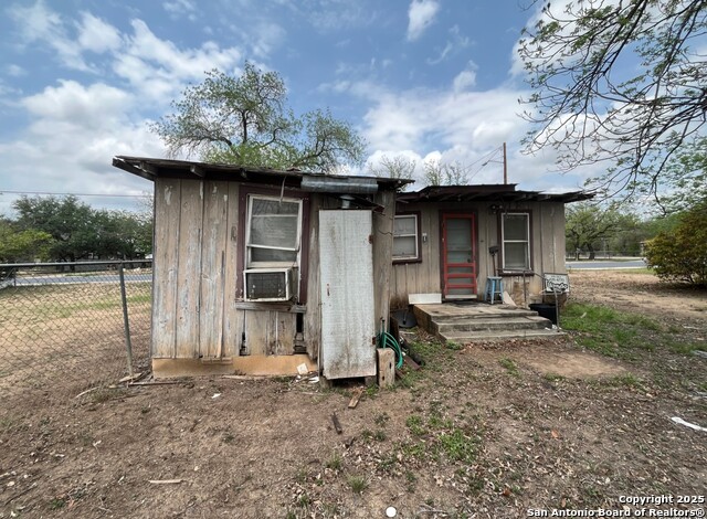 1815 14th, Hondo, Texas image 6