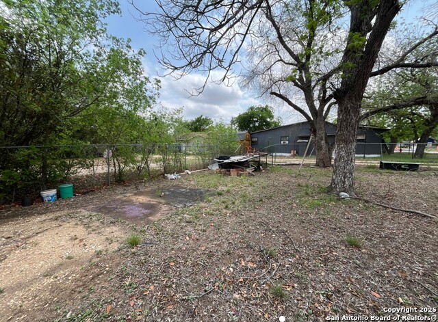 1815 14th, Hondo, Texas image 7