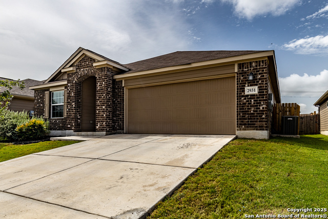 2931 Daisy Meadow, New Braunfels, Texas image 2