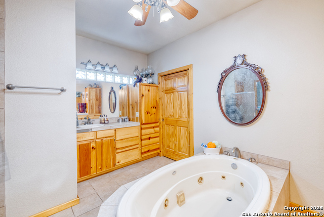 498 Camino Del Rancho, ConCan, Texas image 11