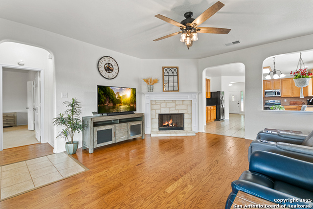 26239 Lost Creek Way, Boerne, Texas image 5