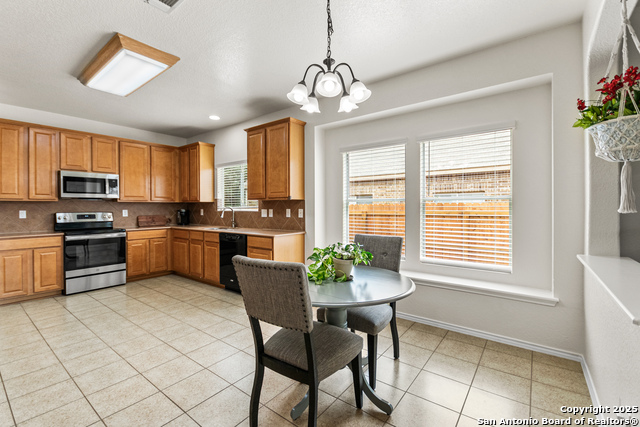 26239 Lost Creek Way, Boerne, Texas image 7