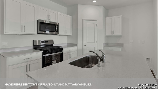 211 Las Lomas, San Marcos, Texas image 11