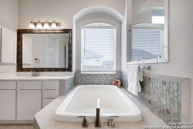 8202 Garden Arbor, Garden Ridge, Texas image 29