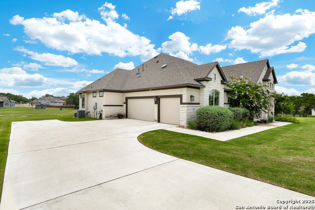 8202 Garden Arbor, Garden Ridge, Texas image 3