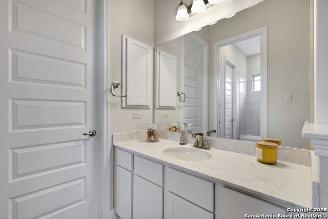 8202 Garden Arbor, Garden Ridge, Texas image 39
