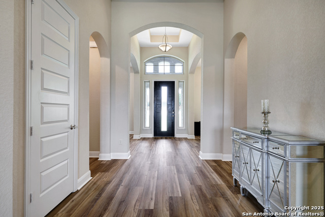 8202 Garden Arbor, Garden Ridge, Texas image 5