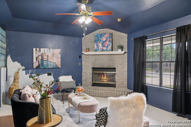 1062 Rolling Path, New Braunfels, Texas image 5