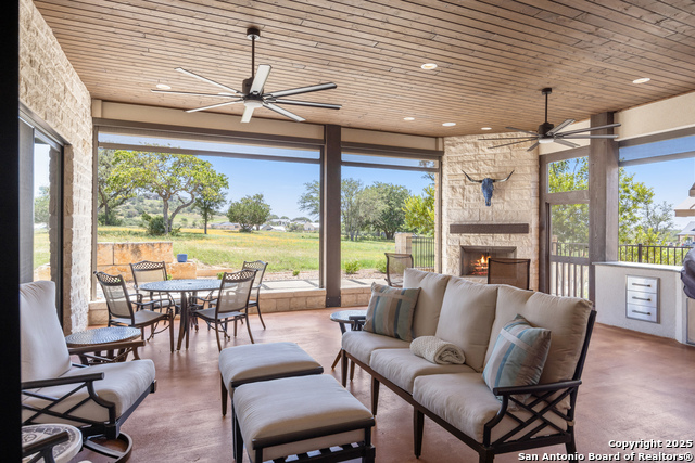 1013 Comanche Hills, Kerrville, Texas image 26