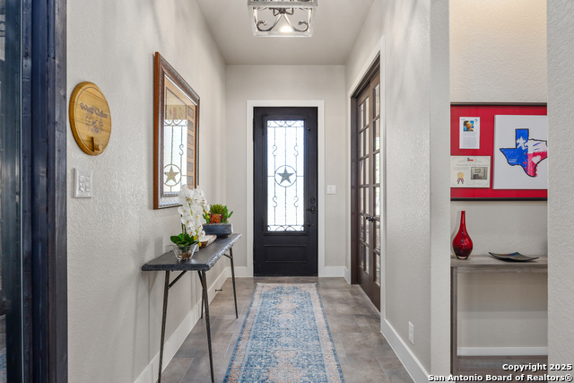 1013 Comanche Hills, Kerrville, Texas image 3