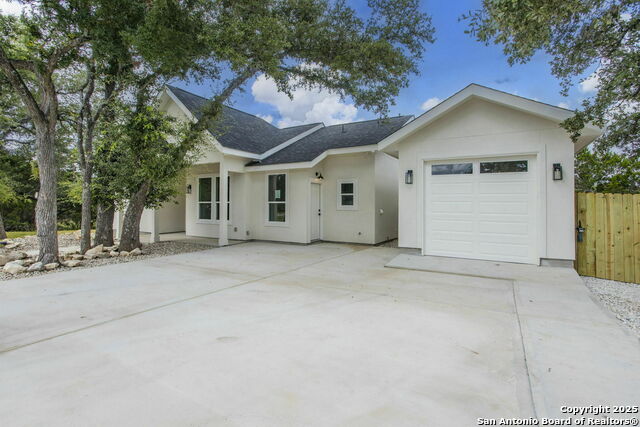 645 Jonquil Dr, Spring Branch, Texas image 5