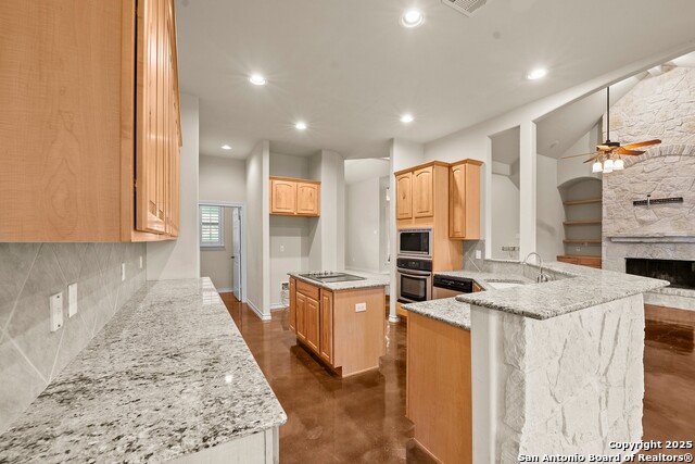 14041 Iron Horse Way, Helotes, Texas image 14