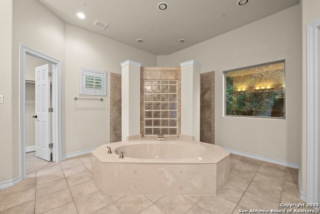 14041 Iron Horse Way, Helotes, Texas image 24