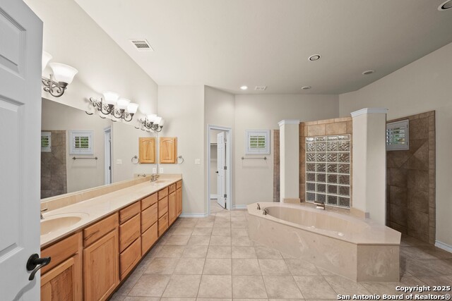 14041 Iron Horse Way, Helotes, Texas image 34