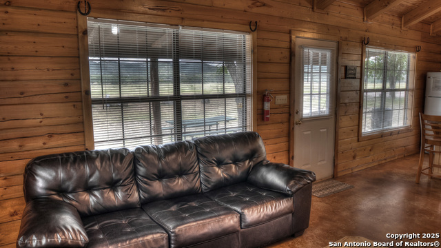 90 Johnny Seibert Ln, Leakey, Texas image 11