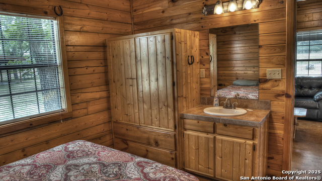 90 Johnny Seibert Ln, Leakey, Texas image 17