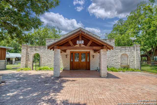 90 Johnny Seibert Ln, Leakey, Texas image 34