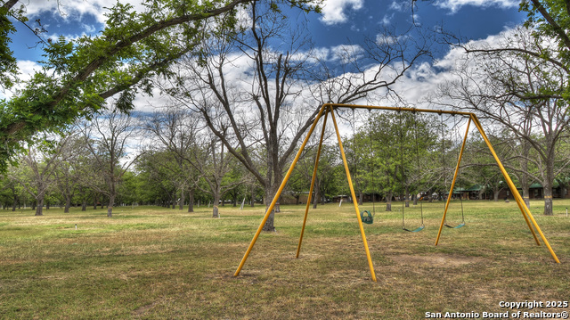90 Johnny Seibert Ln, Leakey, Texas image 8