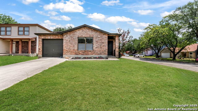 800 Meadow Dale, Converse, Texas image 1