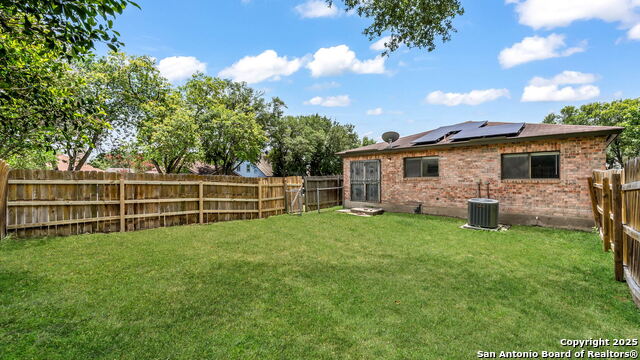 800 Meadow Dale, Converse, Texas image 16