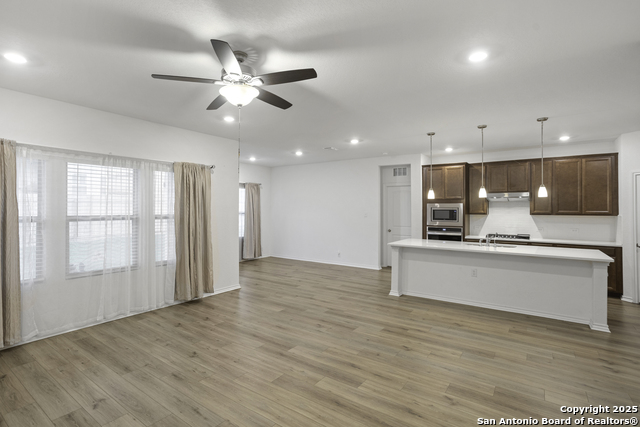 6731 Shiraz Way, Converse, Texas image 11