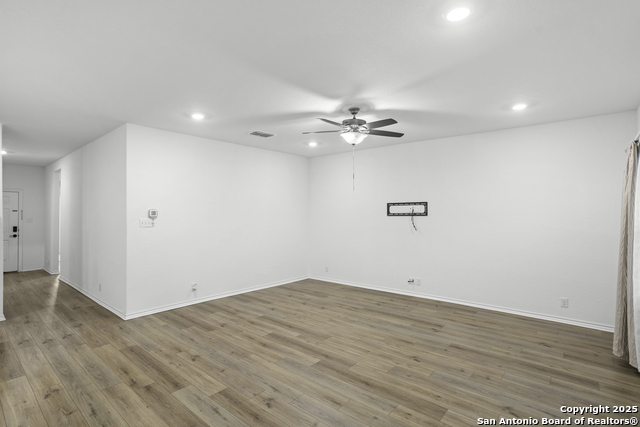 6731 Shiraz Way, Converse, Texas image 14
