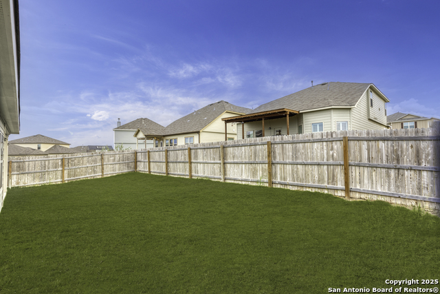 6731 Shiraz Way, Converse, Texas image 27