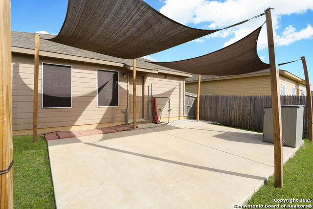 13131 Heathers Mist, Saint Hedwig, Texas image 22