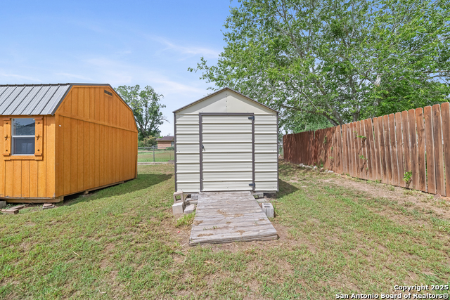 1305 5th, Floresville, Texas image 24